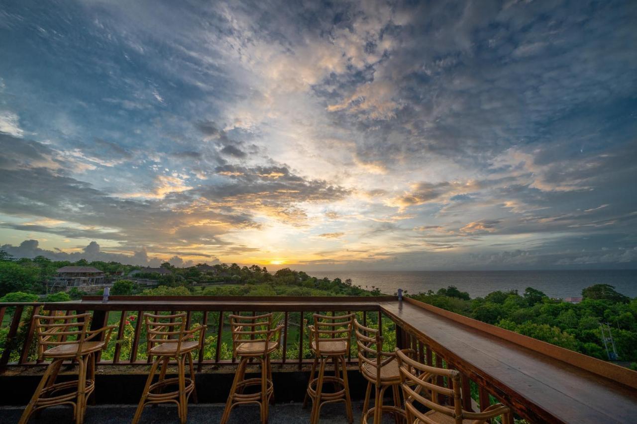 Dreamland View Hotel 3*